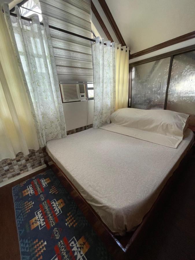 Villa Resthouse Fully Airconditioned W/ Private Parking à Tuguegarao Extérieur photo